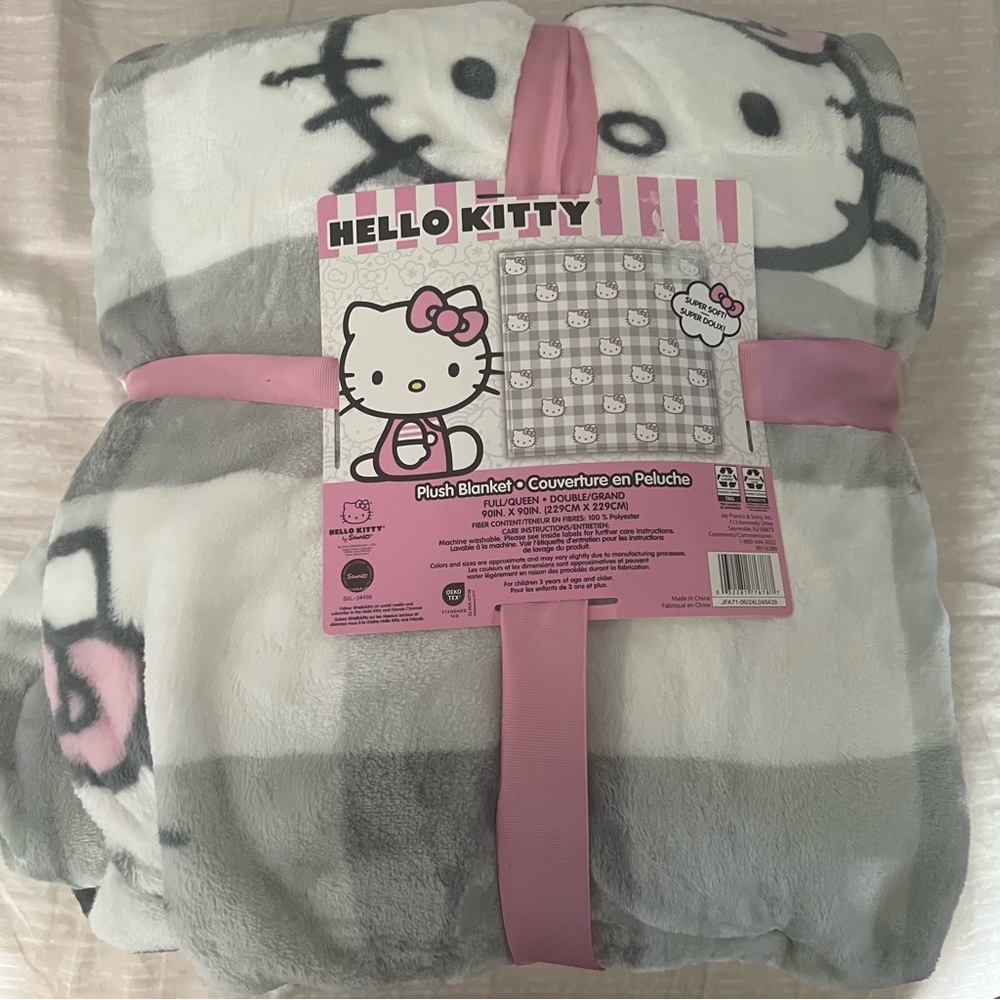 Hello Kitty Gray and Pink Cozy Fleece Blanket